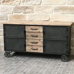 Low cabinet